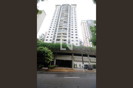 Apartamento à venda com 117m², 3 quartos e 3 vagasFachada 