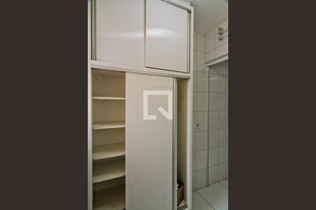 Apartamento à venda com 80m², 3 quartos e 1 vagaÁrea de Serviço