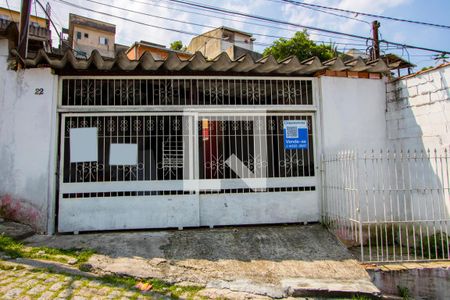 Casa à venda com 180m², 2 quartos e 3 vagasFachada
