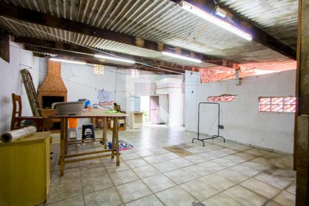 Casa à venda com 180m², 2 quartos e 3 vagasEspaço gourmet