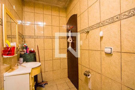 Casa à venda com 180m², 2 quartos e 3 vagasBanheiro social