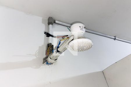 Banheiro de casa para alugar com 1 quarto, 30m² em São Pedro, Osasco