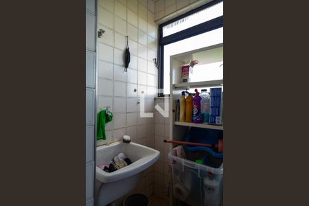 Apartamento à venda com 74m², 2 quartos e 2 vagasÁrea de Serviço