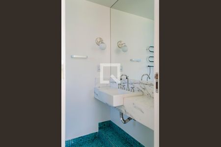 Casa de condomínio para alugar com 375m², 4 quartos e 4 vagas Casa de condomínio para alugar com 375m², 4 quartos e 4 vagasSuíte 02 - Banheiro