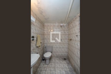 Casa à venda com 160m², 3 quartos e 2 vagas Casa à venda com 160m², 3 quartos e 2 vagasBanheiro da Suíte