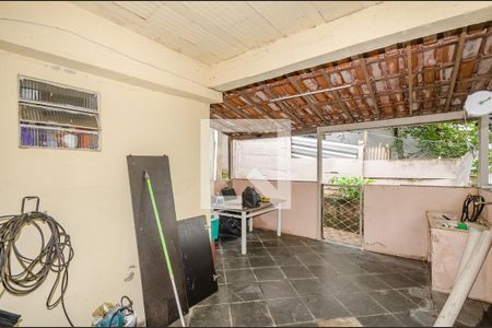 Casa à venda com 160m², 3 quartos e 2 vagas Casa à venda com 160m², 3 quartos e 2 vagasVaranda - Área de Serviço