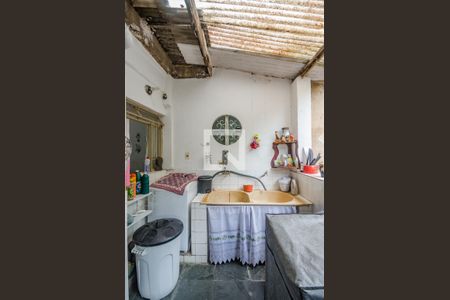 Casa à venda com 160m², 3 quartos e 2 vagas Casa à venda com 160m², 3 quartos e 2 vagasÁrea de Serviço