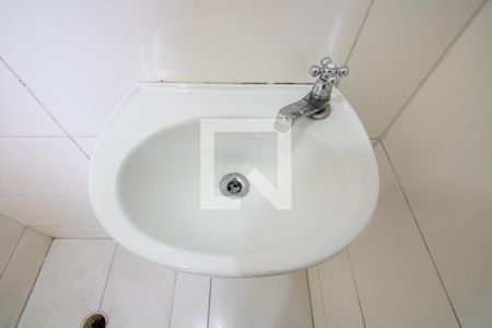 Banheiro de casa para alugar com 1 quarto, 36m² em Vila Suíça, Santo André