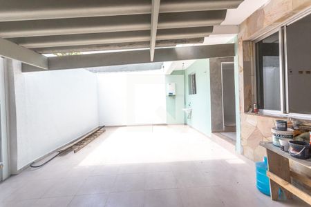 Casa à venda com 120m², 2 quartos e 3 vagasGaragem