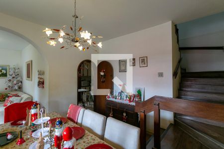 Casa à venda com 200m², 3 quartos e 4 vagas Casa à venda com 200m², 3 quartos e 4 vagasCopa