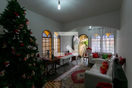 Sala 2 de casa à venda com 3 quartos, 200m² em Cachoeirinha, Belo Horizonte