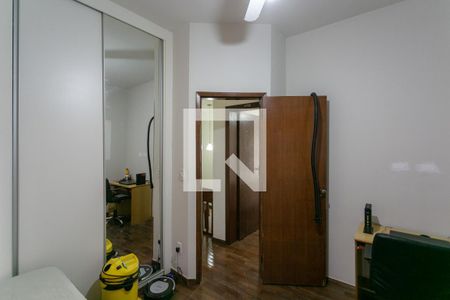 Casa à venda com 200m², 3 quartos e 4 vagas Casa à venda com 200m², 3 quartos e 4 vagasQuarto 2