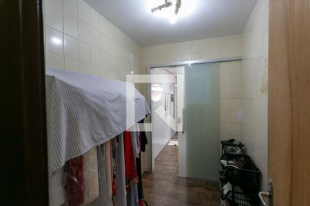 Casa à venda com 200m², 3 quartos e 4 vagas Casa à venda com 200m², 3 quartos e 4 vagasCloset da suíte