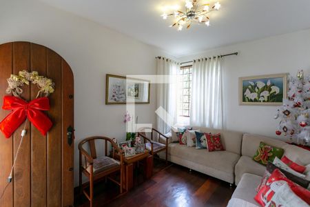 Sala de casa à venda com 3 quartos, 200m² em Cachoeirinha, Belo Horizonte