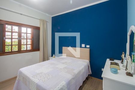 Casa à venda com 225m², 4 quartos e 4 vagasSuíte