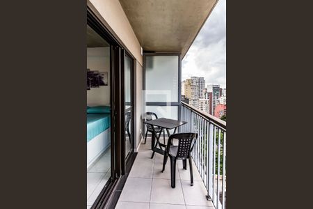 Apartamento para alugar com 28m², 1 quarto e sem vagaVaranda