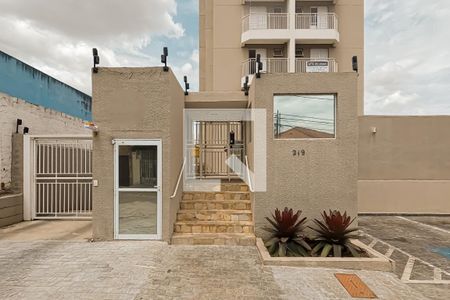 Apartamento para alugar com 65m², 2 quartos e 1 vagaFachada e portaria