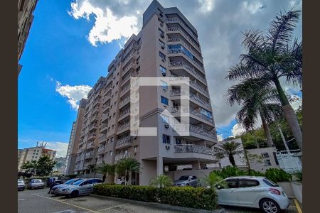 Apartamento à venda com 50m², 2 quartos e 1 vagaFachada e portaria
