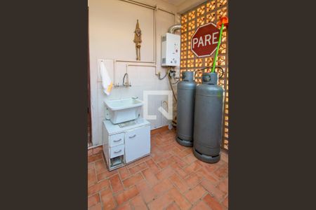 Casa à venda com 235m², 3 quartos e 2 vagasÁrea de Serviço