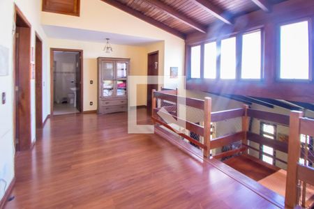 Casa à venda com 235m², 3 quartos e 2 vagasCorredor