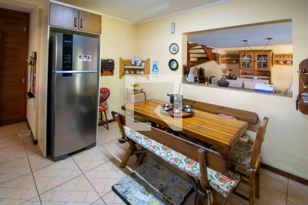 Casa à venda com 235m², 3 quartos e 2 vagasCozinha