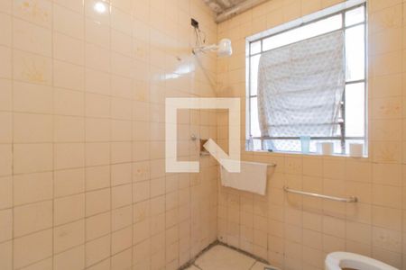 Casa à venda com 200m², 2 quartos e 1 vagaBanheiro