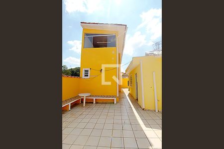 Casa à venda com 250m², 3 quartos e 6 vagas Casa à venda com 250m², 3 quartos e 6 vagasQuintal