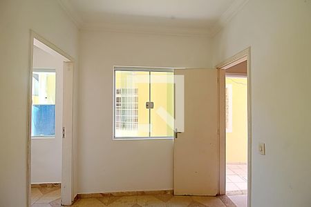 Casa à venda com 250m², 3 quartos e 6 vagas Casa à venda com 250m², 3 quartos e 6 vagas Edícula