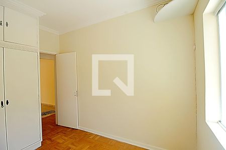 Casa à venda com 250m², 3 quartos e 6 vagas Casa à venda com 250m², 3 quartos e 6 vagasQuarto 3