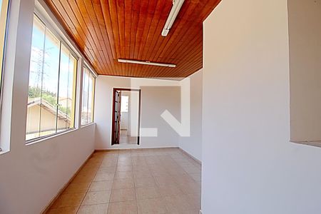 Casa à venda com 250m², 3 quartos e 6 vagas Casa à venda com 250m², 3 quartos e 6 vagasQuarto Edícula