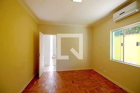 Suíte 1  de casa à venda com 3 quartos, 250m² em Super Quadra Morumbi, São Paulo
