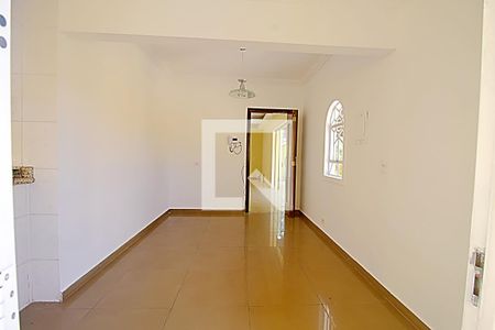 Casa à venda com 250m², 3 quartos e 6 vagas Casa à venda com 250m², 3 quartos e 6 vagasSala de Jantar