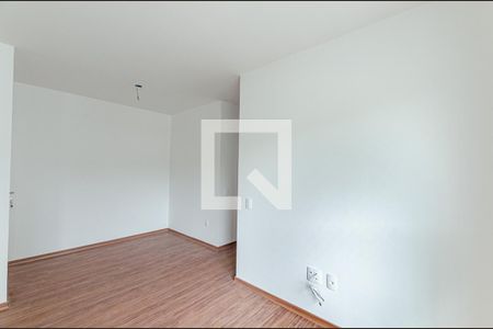 Sala de apartamento para alugar com 3 quartos, 63m² em Maria Paula, São Gonçalo