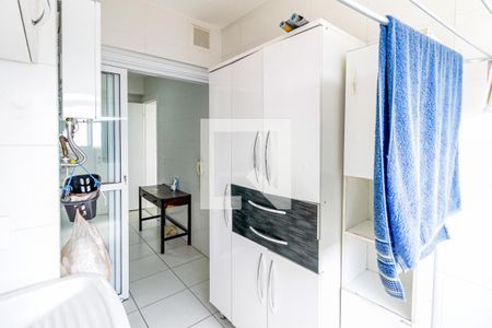 Apartamento à venda com 65m², 2 quartos e 1 vagaÁrea de Serviço