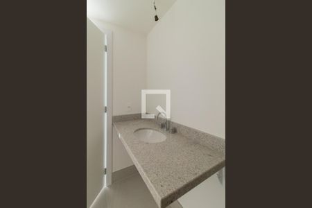 Banheiro de apartamento para alugar com 1 quarto, 25m² em Cidade Baixa, Porto Alegre