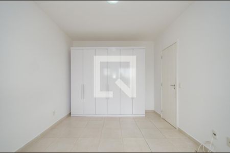 Apartamento à venda com 77m², 2 quartos e 1 vaga Apartamento à venda com 77m², 2 quartos e 1 vagaSuíte