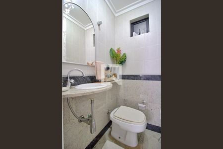 Lavabo de apartamento à venda com 2 quartos, 88m² em Vila Suzana, São Paulo