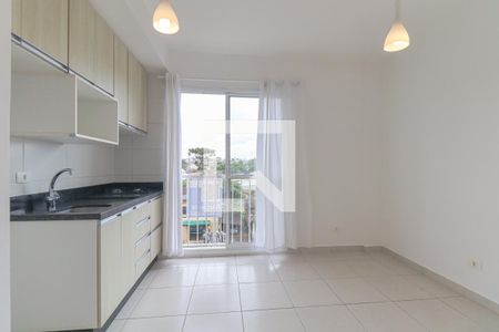 Sala e Cozinha de apartamento para alugar com 1 quarto, 40m² em Prado Velho, Curitiba