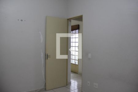 Quarto 2 de apartamento para alugar com 2 quartos, 50m² em Vila Figueira, Suzano