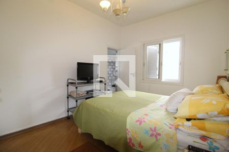 Casa à venda com 143m², 4 quartos e 3 vagasQuarto 3 - Suíte