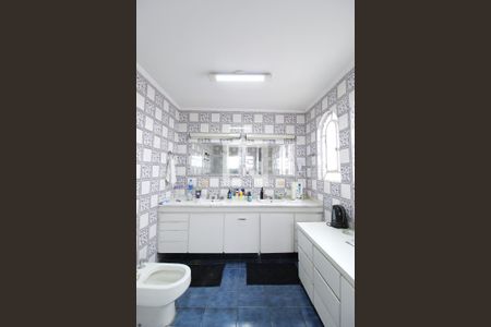 Casa à venda com 143m², 4 quartos e 3 vagasBanheiro da Suíte