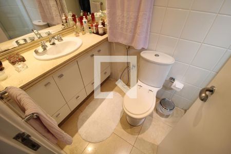 Apartamento à venda com 135m², 3 quartos e 2 vagasBanheiro da suíte 3