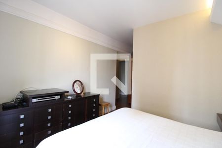 Apartamento à venda com 135m², 3 quartos e 2 vagasSuíte 1