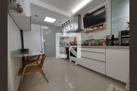 Apartamento à venda com 220m², 4 quartos e 2 vagasCozinha - Armários