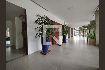 Apartamento à venda com 220m², 4 quartos e 2 vagasElevadores