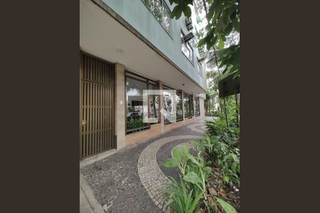 Apartamento à venda com 220m², 4 quartos e 2 vagasFachada