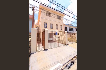 Casa para alugar com 200m², 3 quartos e 2 vagas Casa para alugar com 200m², 3 quartos e 2 vagasFachada