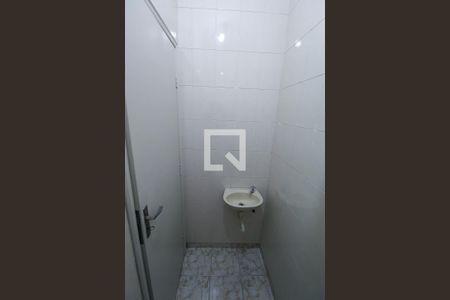 Casa para alugar com 200m², 3 quartos e 2 vagas Casa para alugar com 200m², 3 quartos e 2 vagasBanheiro de serviço