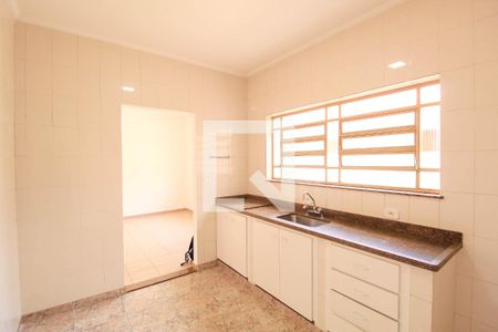 Casa para alugar com 200m², 3 quartos e 2 vagas Casa para alugar com 200m², 3 quartos e 2 vagasCozinha