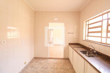 Casa para alugar com 200m², 3 quartos e 2 vagas Casa para alugar com 200m², 3 quartos e 2 vagasCozinha